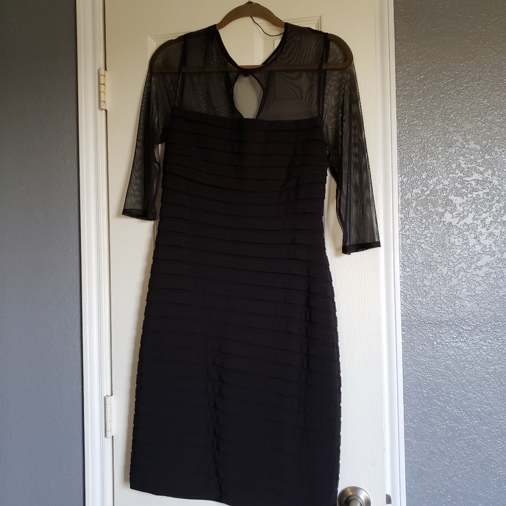 P0019. Adrianna Papell little black dress - Picture 3 of 5